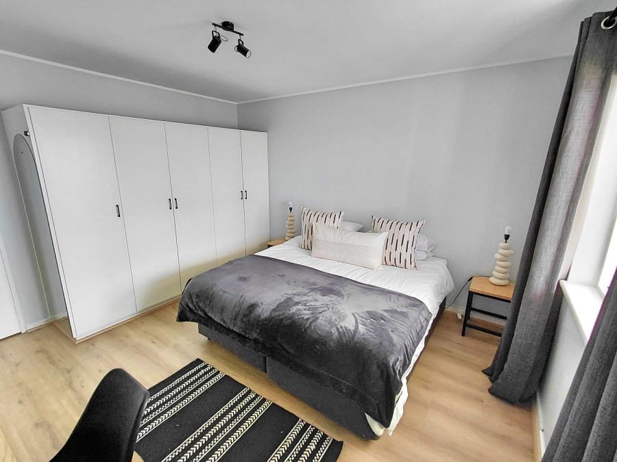 2 Bedroom Property for Sale in Simons Town Western Cape